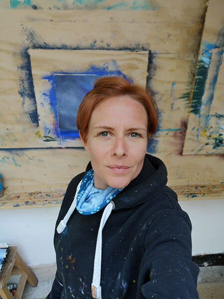 Sarah J Cooper